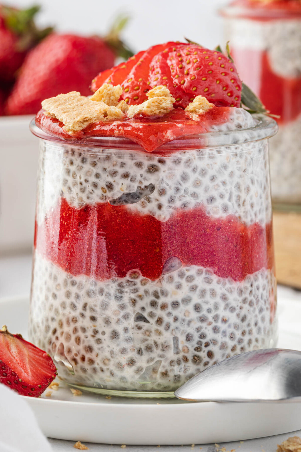 Strawberry Cheesecake Chia Pudding